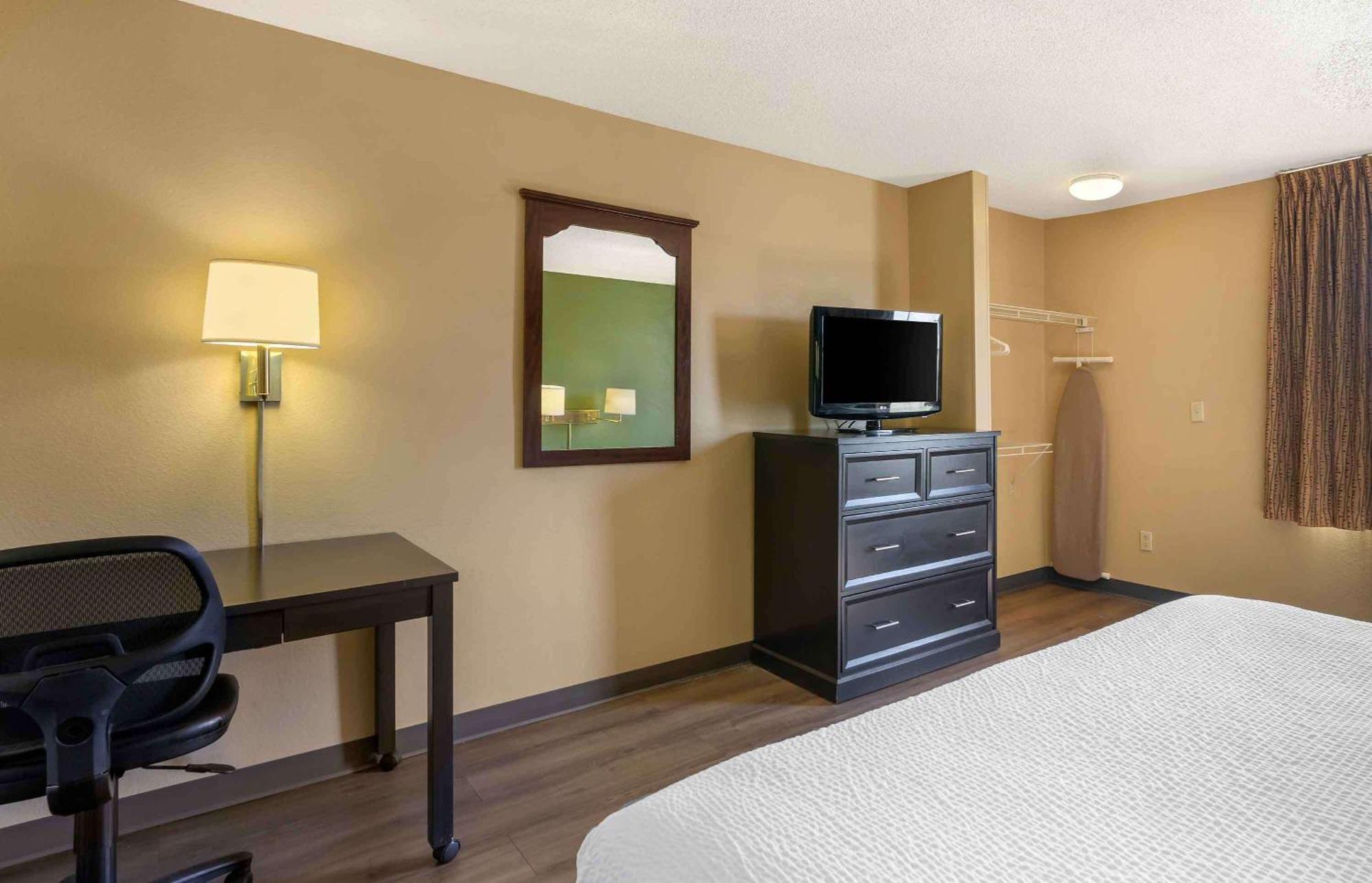 Extended Stay America Select Suites - Chicago - Naperville - East Zewnętrze zdjęcie