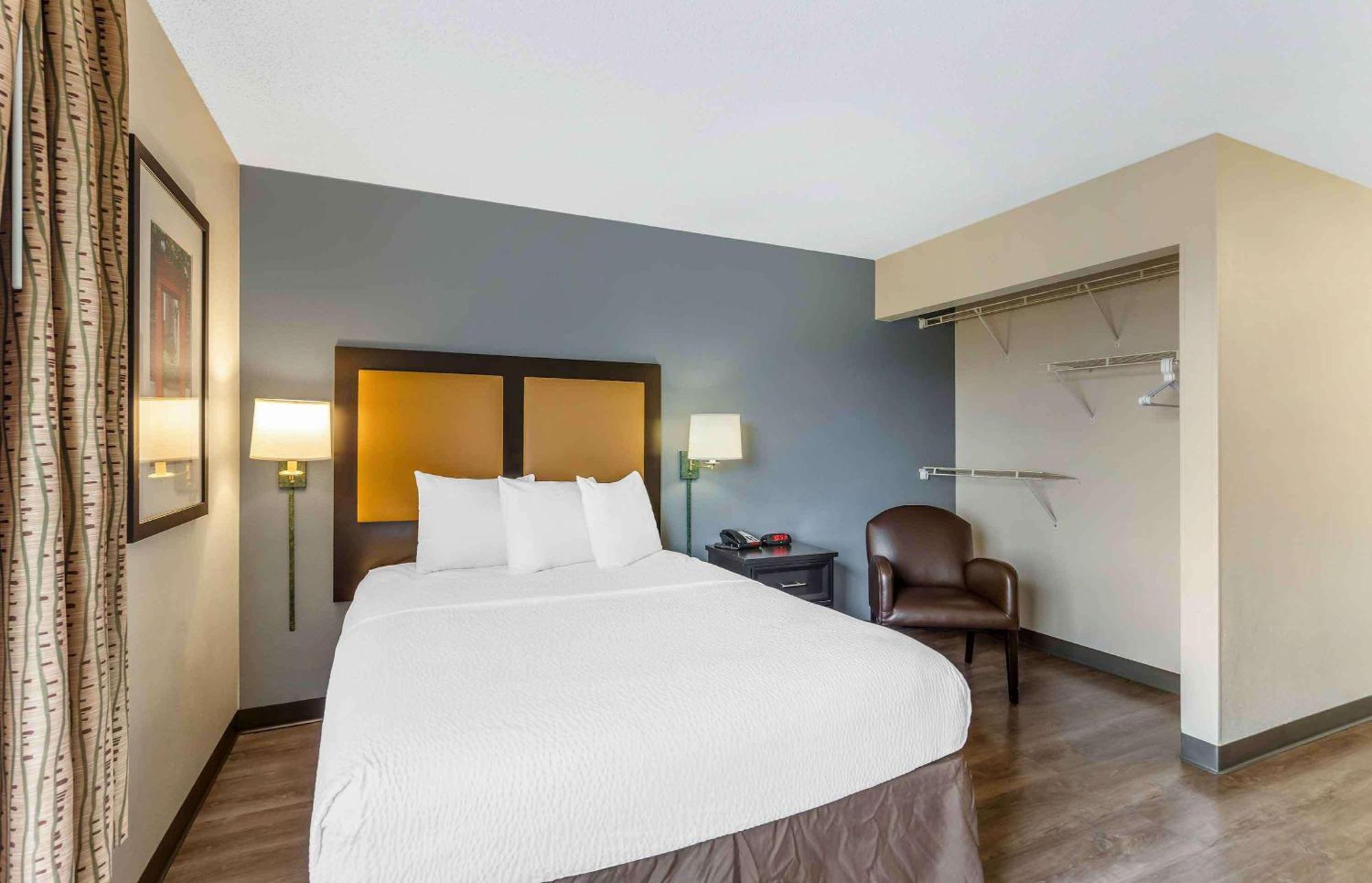 Extended Stay America Select Suites - Chicago - Naperville - East Zewnętrze zdjęcie